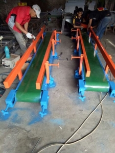 Mesin conveyor mini