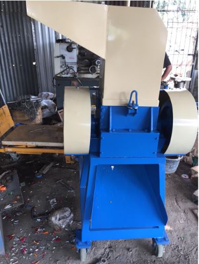 Mesin perajang plastik polybag HDPE