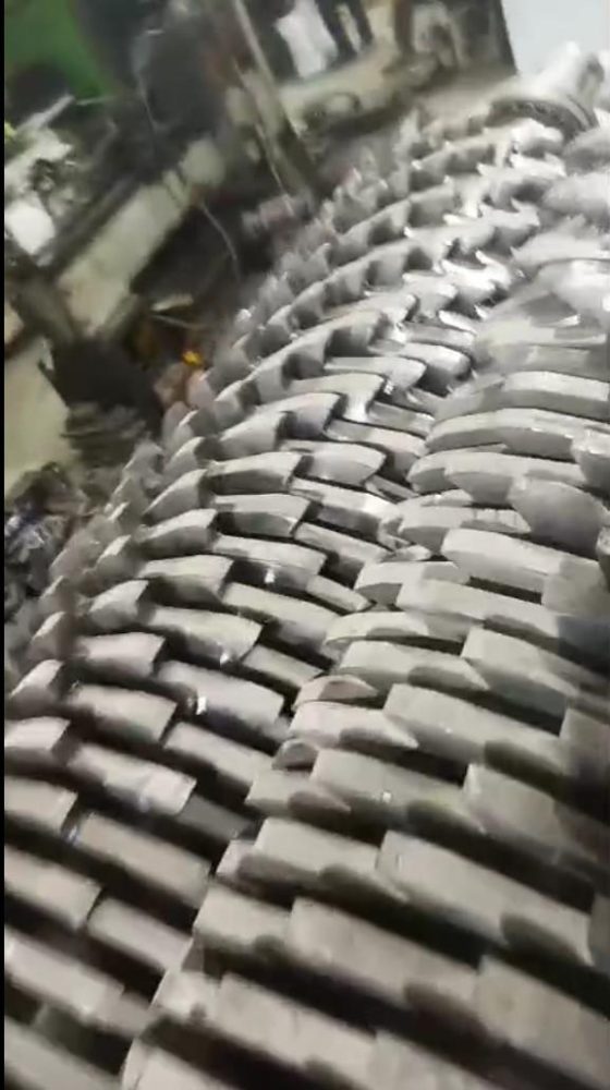 Mesin penghancur drum tong besi 200 liter