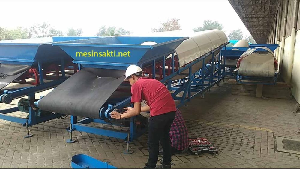 Mesin conveyor 