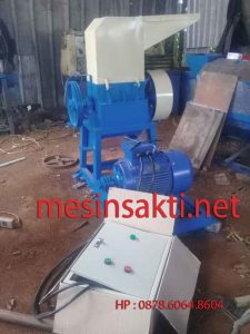Menggunakan penggerak motor listrik 