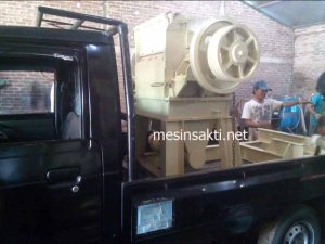 mesin crusher plastik type N-100 Untuk menghancurkan ember plastik