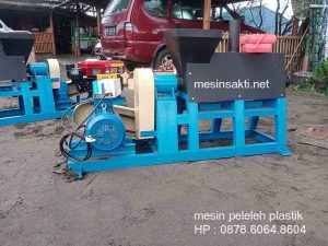 mesin pelumer plastik dengan penggerak motor listrik 