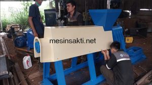 Tampila luar mesin pelumer plastik